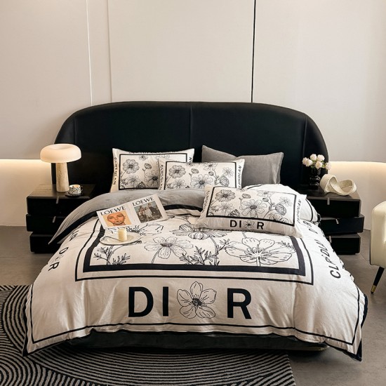 2025 autumn and winter new designer-style baby milk fleece four-piece set, coral fleece, thickened and warm sheets and quilt covers 2025 autumn and winter new designer-style baby milk fleece four-piece set, coral fleece, thickened and warm sheets and quilt covers