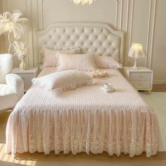 Korean quilted bed skirt, one-piece, luxurious lace princess-style, dust-proof, concealing, and usable all seasons. Korean quilted bed skirt, one-piece, luxurious lace princess-style, dust-proof, concealing, and usable all seasons.