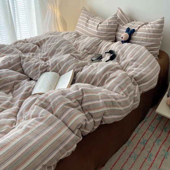 Simple colorful striped washed cotton four-piece bedding set, MUJI-style, ultra-soft waxed quilt cover, three-piece student bed sheet set. Simple colorful striped washed cotton four-piece bedding set, MUJI-style, ultra-soft waxed quilt cover, three-piece student bed sheet set.