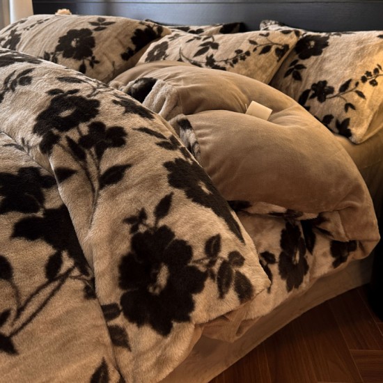 Winter rabbit fur four-piece set, Class A milk velvet sheets, duvet cover, southern Three-piece flannel bedding set with coral fleece