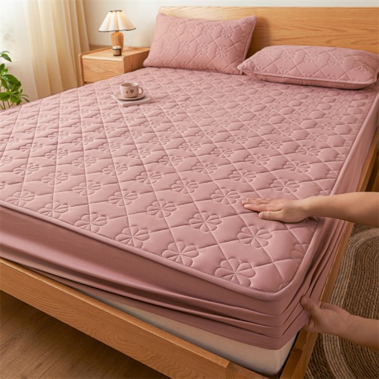 New waterproof fitted sheet, thickened quilted Simmons mattress protector, baby changing pad, mattress cover, bedspread New waterproof fitted sheet, thickened quilted Simmons mattress protector, baby changing pad, mattress cover, bedspread