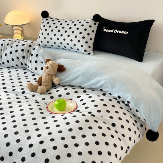 INS American-style autumn and winter thickened and warm milk fleece, girly fairy polka dot four-piece coral fleece set, 1.5m x 1.8m INS American-style autumn and winter thickened and warm milk fleece, girly fairy polka dot four-piece coral fleece set, 1.5m x 1.8m