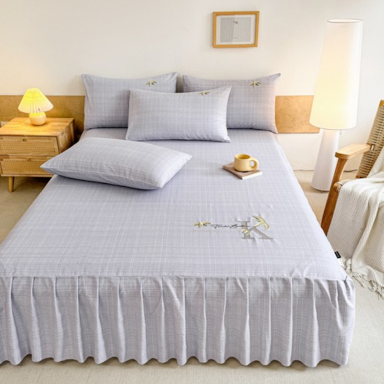 Old coarse cloth bed skirt, single, pure cotton, three-piece, four-season set, thickened cotton non-slip sheets, bedspread, summer cover, concealing hem. Old coarse cloth bed skirt, single, pure cotton, three-piece, four-season set, thickened cotton non-slip sheets, bedspread, summer cover, concealing hem.