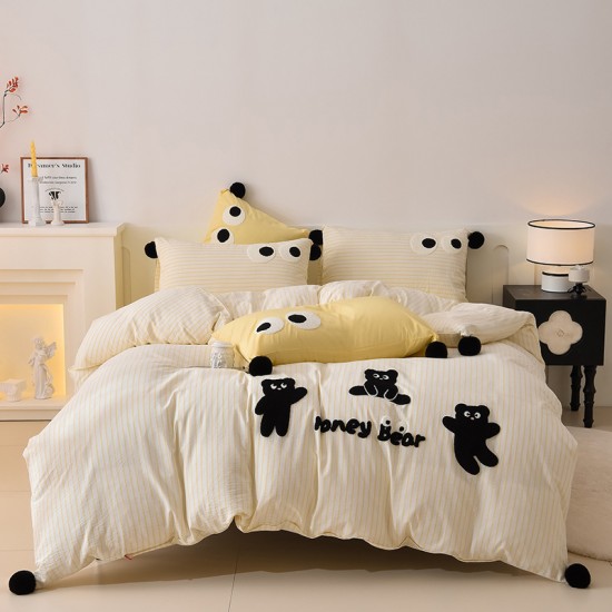 Cute cartoon washed cotton four-piece bed set, pure cotton quilt cover, children's three-piece fitted sheet set, type A Cute cartoon washed cotton four-piece bed set, pure cotton quilt cover, children's three-piece fitted sheet set, type A