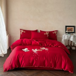 High-end Chinese wedding four-piece set, bright red, washed cotton quilt cover, wedding quilt, newlyweds' dowry bedding High-end Chinese wedding four-piece set, bright red, washed cotton quilt cover, wedding quilt, newlyweds' dowry bedding