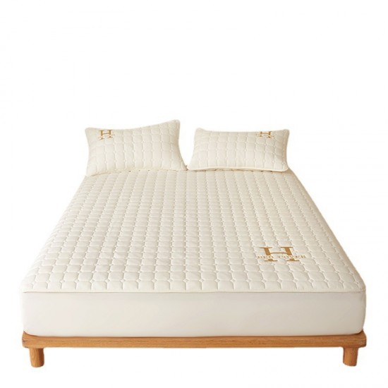 Cotton soy quilted fitted sheet, single-piece thickened bedspread, tatami Simmons mattress cover, mattress protector. Cotton soy quilted fitted sheet, single-piece thickened bedspread, tatami Simmons mattress cover, mattress protector.