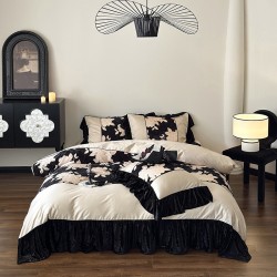 High-end, niche-style, printed, brushed cotton four-piece set, pure cotton autumn and winter thickened duvet cover and bedding High-end, niche-style, printed, brushed cotton four-piece set, pure cotton autumn and winter thickened duvet cover and bedding
