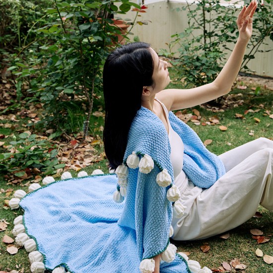 New ready-made rose bouquet blanket, Sangwei multifunctional flower throw blanket, gift bouquet, woven shawl blanket. New ready-made rose bouquet blanket, Sangwei multifunctional flower throw blanket, gift bouquet, woven shawl blanket.