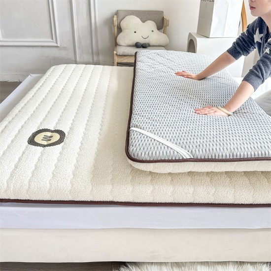 Lambskin mattress pad for home use, thickened for autumn and winter, single-size sponge warm bedding for student dormitories Lambskin mattress pad for home use, thickened for autumn and winter, single-size sponge warm bedding for student dormitories