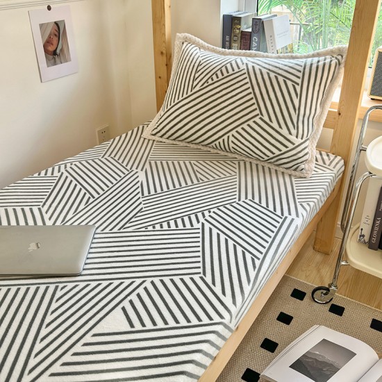 Student dormitory fitted sheet, 90x190 single-piece thickened milk coral fleece thin mattress cover.