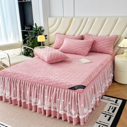 Princess style milk velvet quilted bed skirt, single-piece thickened coral fleece bedspread, 2025 new winter style. Princess style milk velvet quilted bed skirt, single-piece thickened coral fleece bedspread, 2025 new winter style.