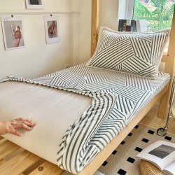 Student dormitory fitted sheet, 90x190 single-piece thickened milk coral fleece thin mattress cover. Student dormitory fitted sheet, 90x190 single-piece thickened milk coral fleece thin mattress cover.