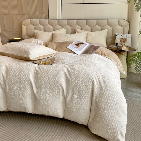 Carved milk velvet four-piece bedding set, winter coral velvet duvet cover, thickened flannel baby velvet fitted sheet. Carved milk velvet four-piece bedding set, winter coral velvet duvet cover, thickened flannel baby velvet fitted sheet.