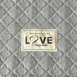 Solid color washed cotton quilted bed skirt, one-piece, non-slip, spring and summer bedspread, bed skirt, 2025 new summer style. Solid color washed cotton quilted bed skirt, one-piece, non-slip, spring and summer bedspread, bed skirt, 2025 new summer style.