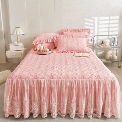 Princess style lace bed skirt, one-piece, lace quilted fitted sheet with skirt, four-season three-piece set. Princess style lace bed skirt, one-piece, lace quilted fitted sheet with skirt, four-season three-piece set.