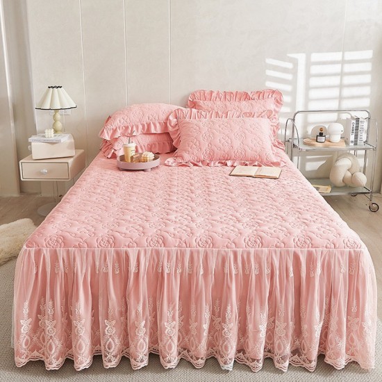 Princess style lace bed skirt, one-piece, lace quilted fitted sheet with skirt, four-season three-piece set. Princess style lace bed skirt, one-piece, lace quilted fitted sheet with skirt, four-season three-piece set.