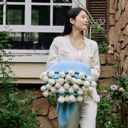 New ready-made rose bouquet blanket, Sangwei multifunctional flower throw blanket, gift bouquet, woven shawl blanket. New ready-made rose bouquet blanket, Sangwei multifunctional flower throw blanket, gift bouquet, woven shawl blanket.
