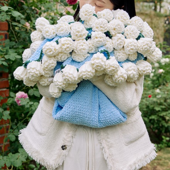 New ready-made rose bouquet blanket, Sangwei multifunctional flower throw blanket, gift bouquet, woven shawl blanket. New ready-made rose bouquet blanket, Sangwei multifunctional flower throw blanket, gift bouquet, woven shawl blanket.