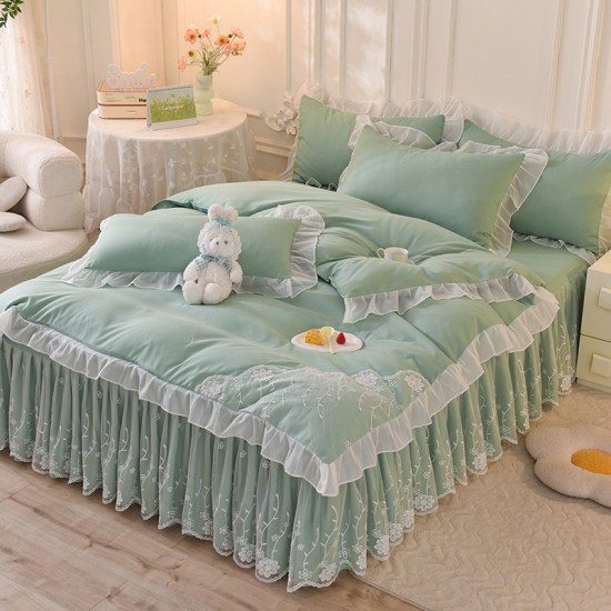Korean princess-style bed skirt, four-piece lace quilt cover, girly solid-color sheets, washed cotton bedding. Korean princess-style bed skirt, four-piece lace quilt cover, girly solid-color sheets, washed cotton bedding.