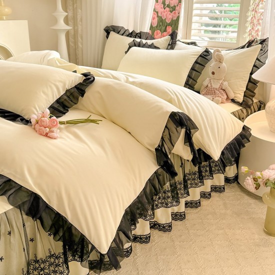 French fiber four-piece bed set, Hepburn-style, skin-friendly cotton bedspread, lace quilt cover, four-season use French fiber four-piece bed set, Hepburn-style, skin-friendly cotton bedspread, lace quilt cover, four-season use